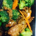 Best 芥兰牛 Beef Broccoli in North Providence, RI