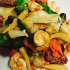 Best 全家福 Happy Family in North Providence, RI